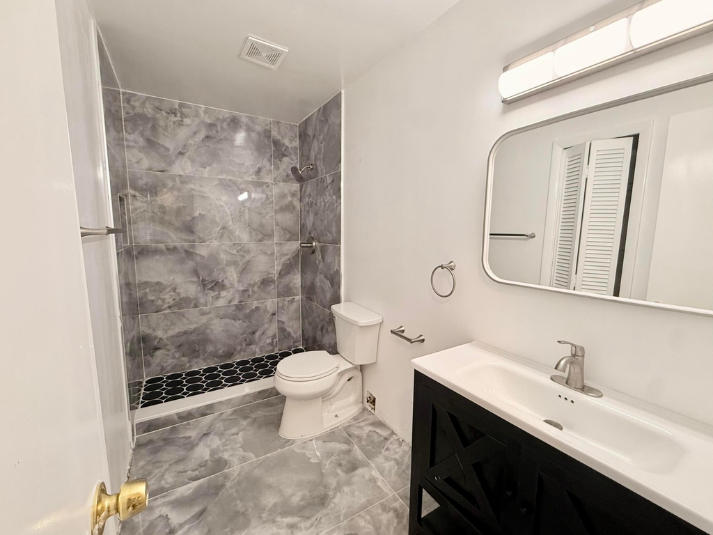 4115 Nw 88th Avenue - Photo 5