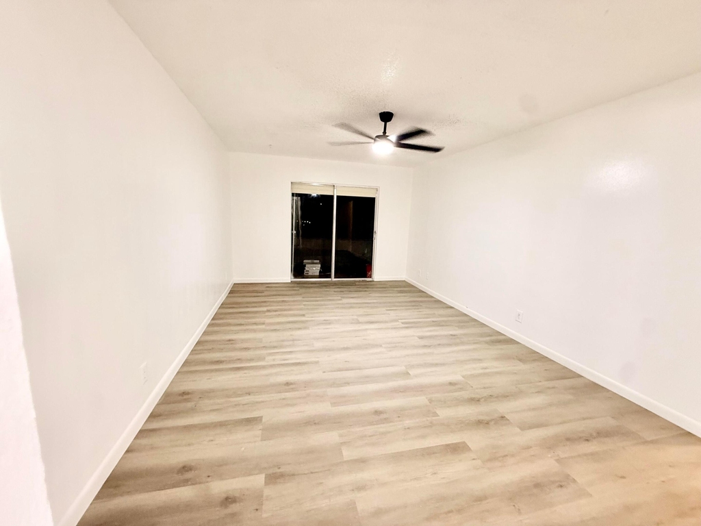 4115 Nw 88th Avenue - Photo 9