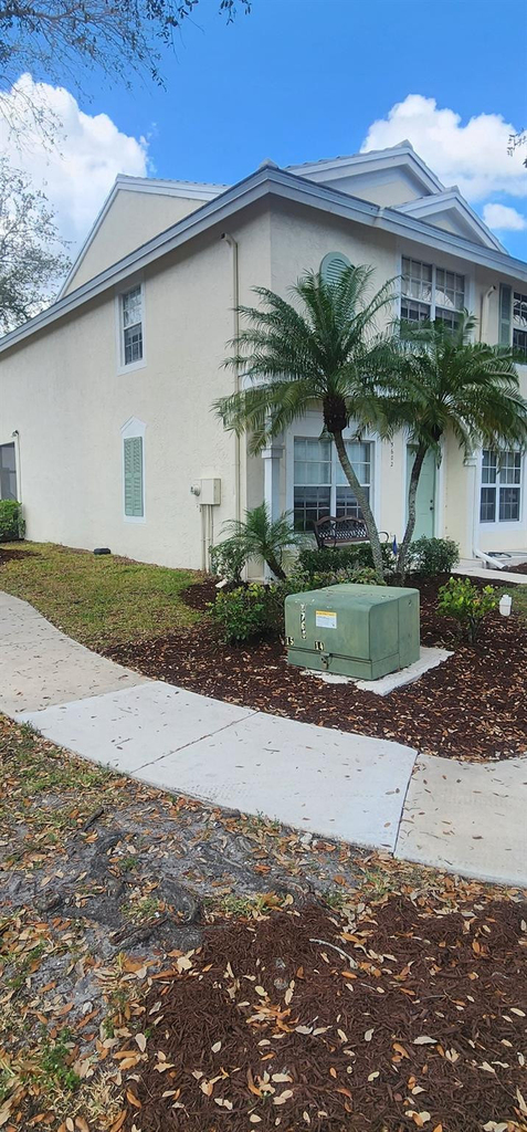 5602 Nw 99th Way - Photo 2