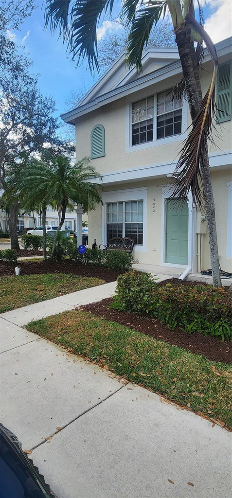 5602 Nw 99th Way - Photo 1