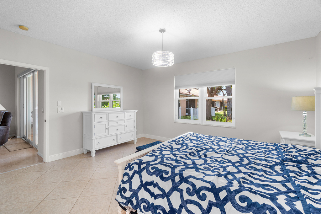 2473 S Coral Trace Circle - Photo 11