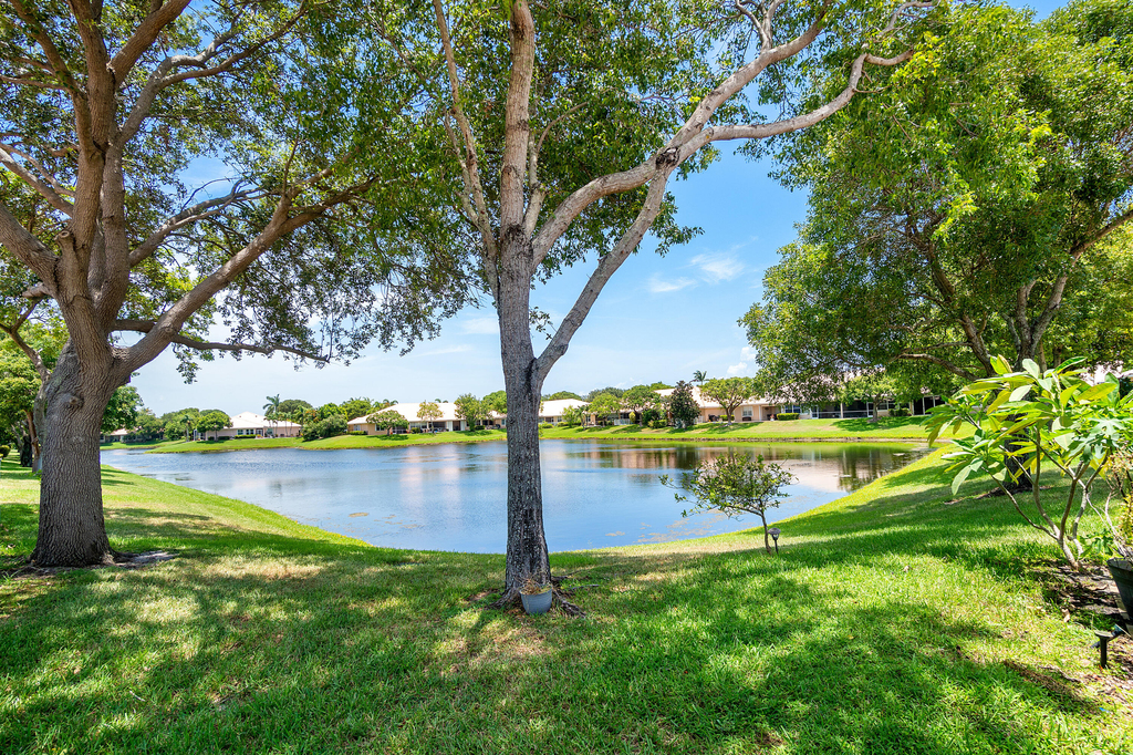 2473 S Coral Trace Circle - Photo 21