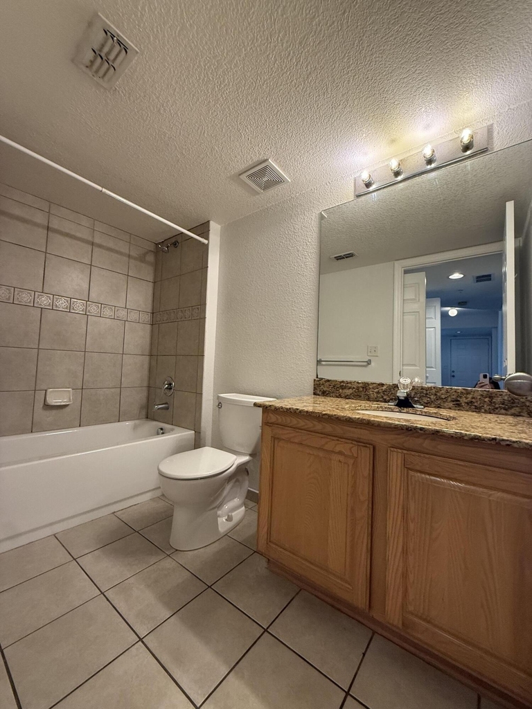 231 Sw Palm Drive - Photo 18
