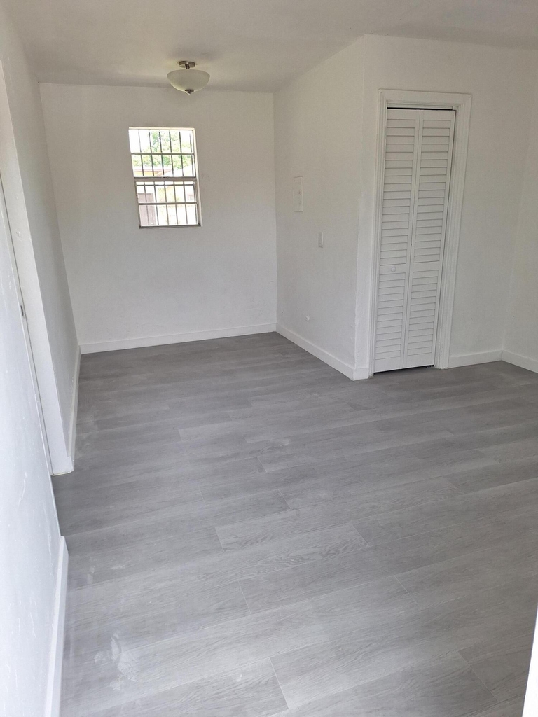 3007 Nw 59th Street - Photo 3