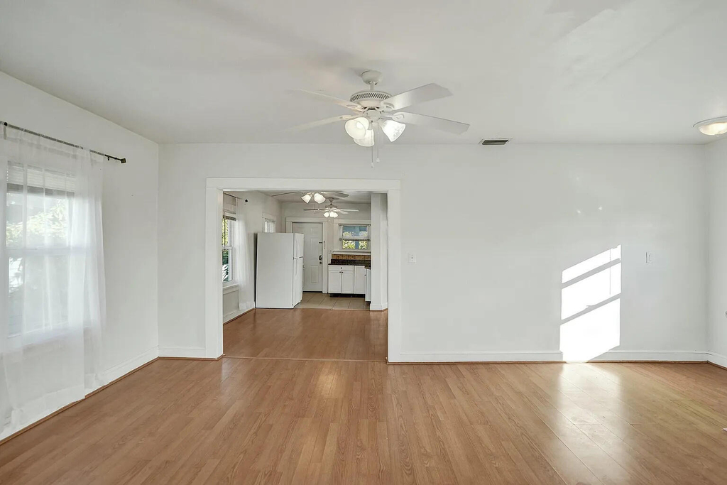420 3rd Avenue S - Photo 4