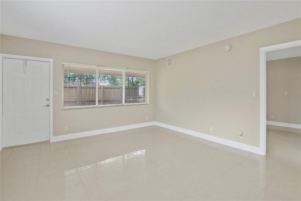 204 Ne 10th Avenue - Photo 3
