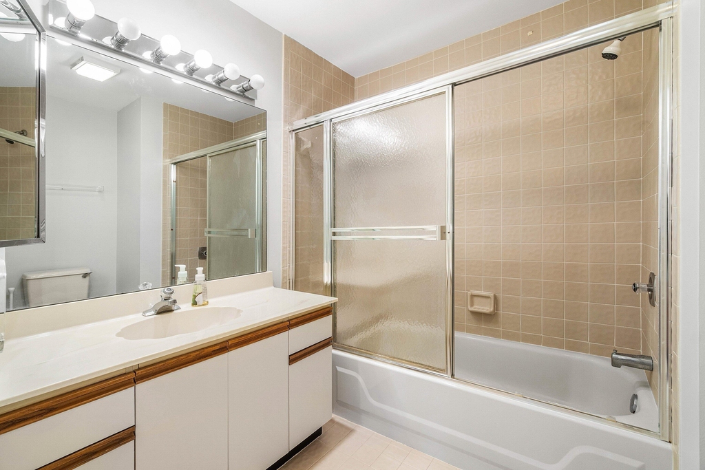 10137 Mangrove Drive - Photo 18