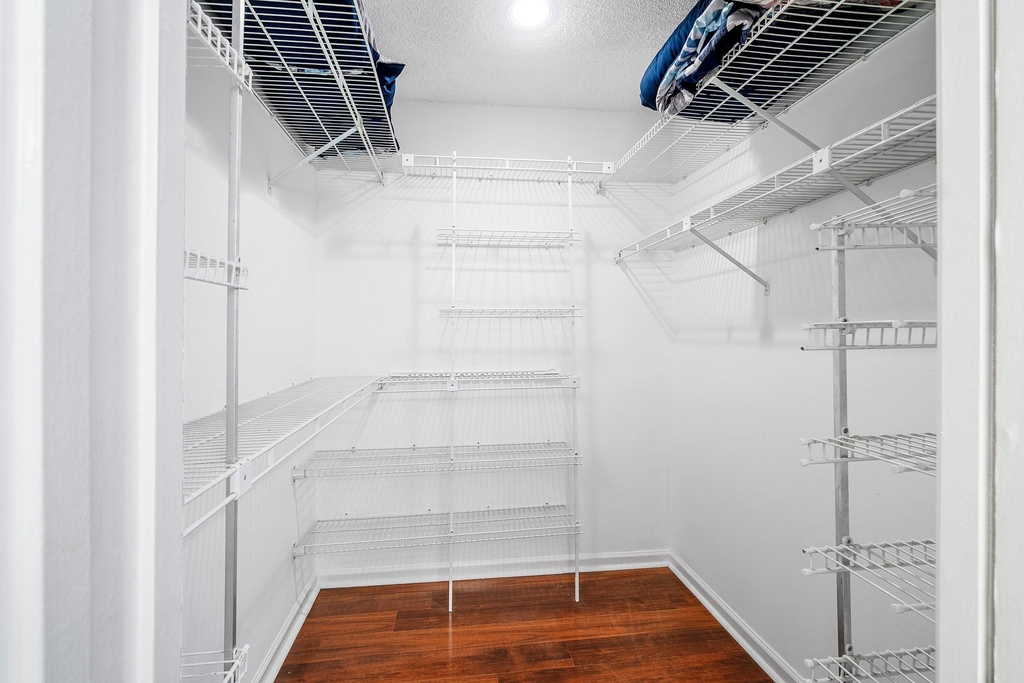 10137 Mangrove Drive - Photo 16