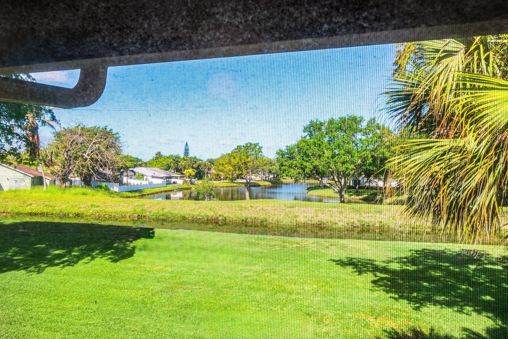 10137 Mangrove Drive - Photo 30