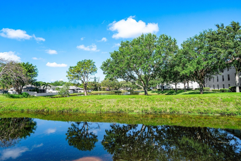 10137 Mangrove Drive - Photo 34