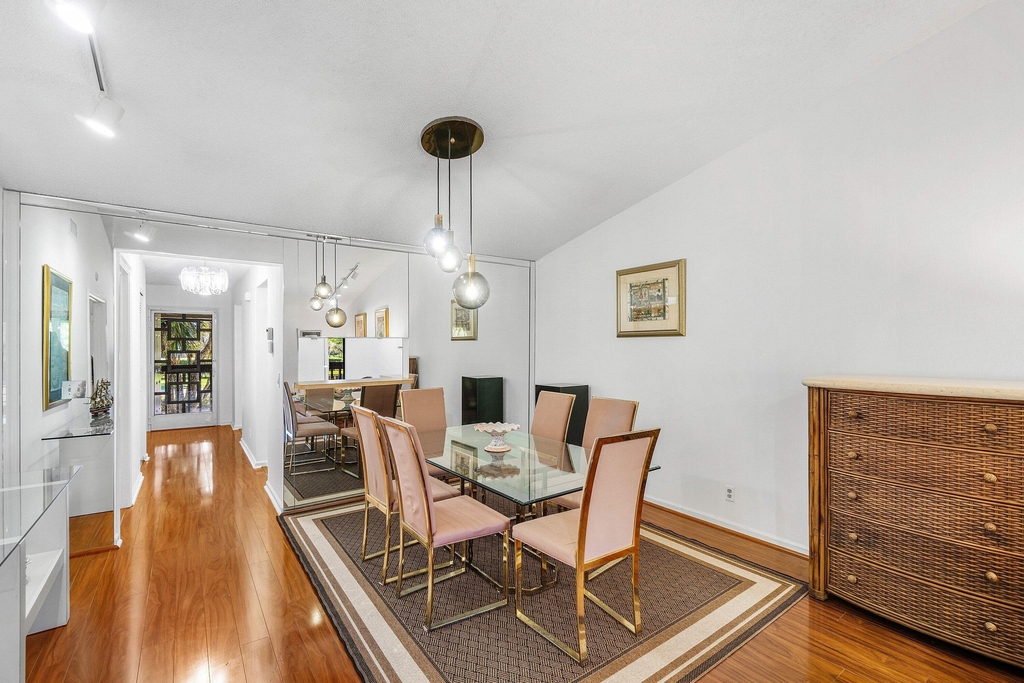 10137 Mangrove Drive - Photo 7