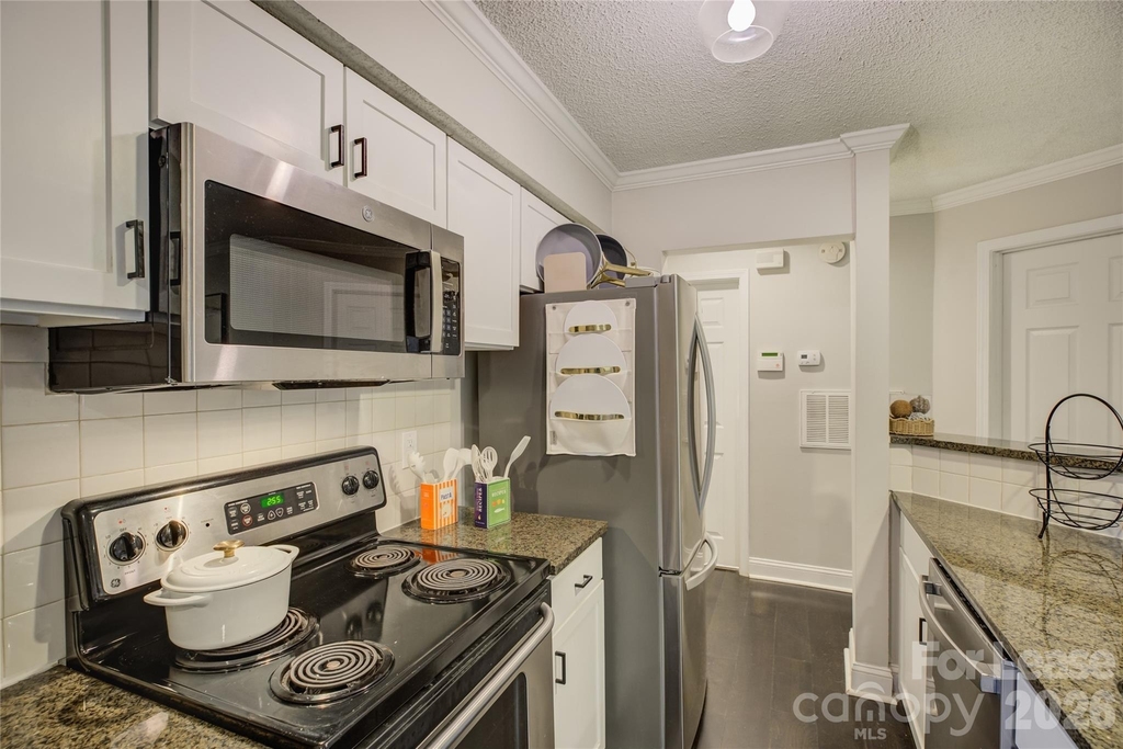 2506 Cranbrook Lane - Photo 19