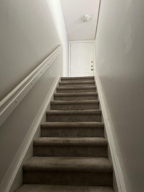 1200 Crestwood Court S - Photo 4