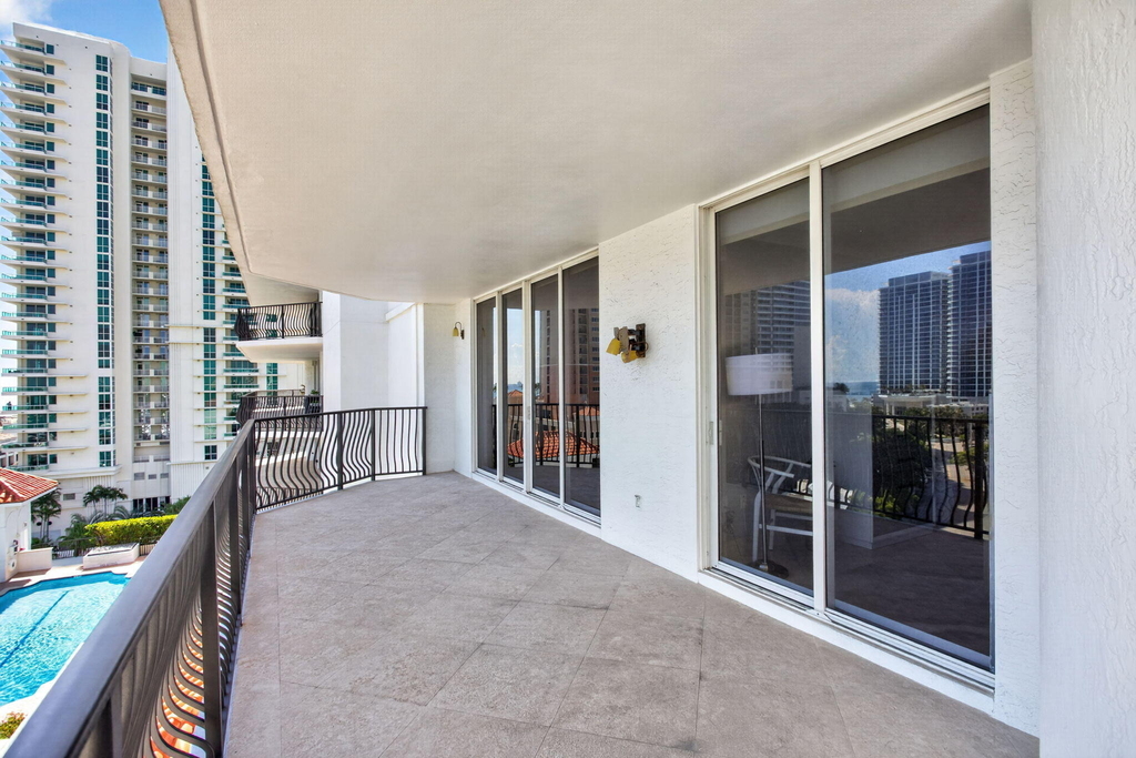 100 S Birch Road - Photo 10