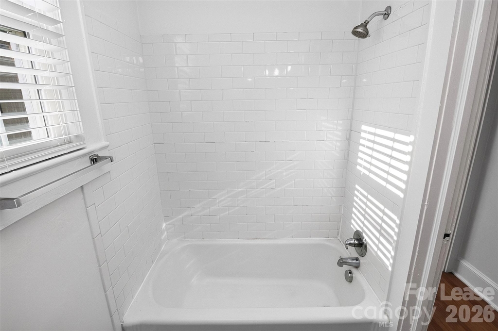 912 S York Street - Photo 16