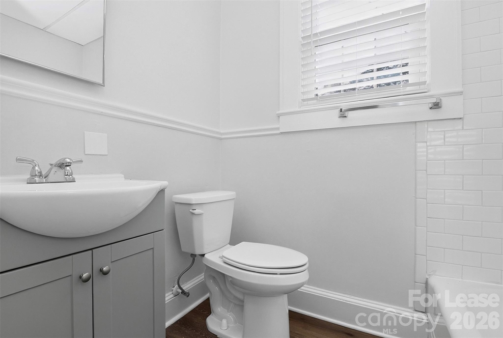 912 S York Street - Photo 15