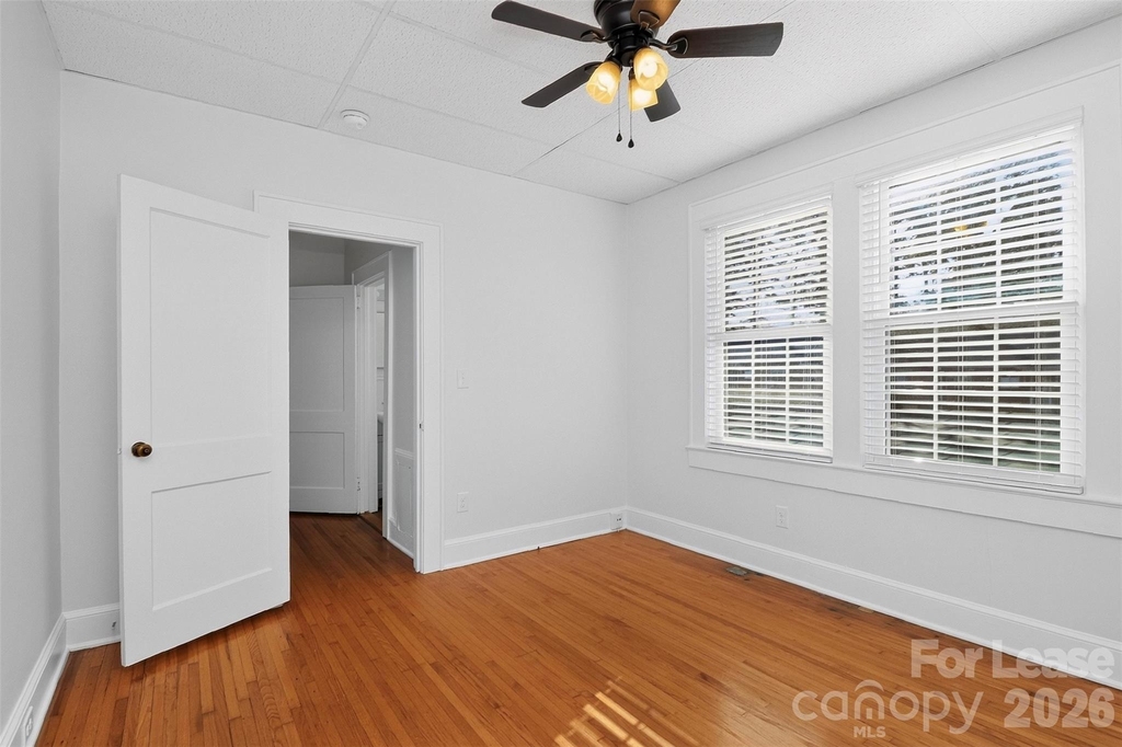 912 S York Street - Photo 13