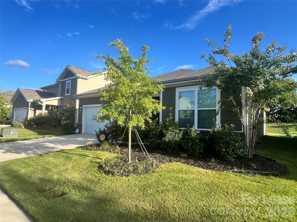 8010 Foxcroft Drive - Photo 0