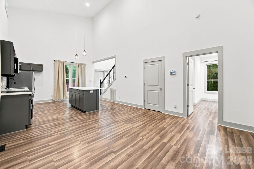 1198 Chronicle Avenue - Photo 8