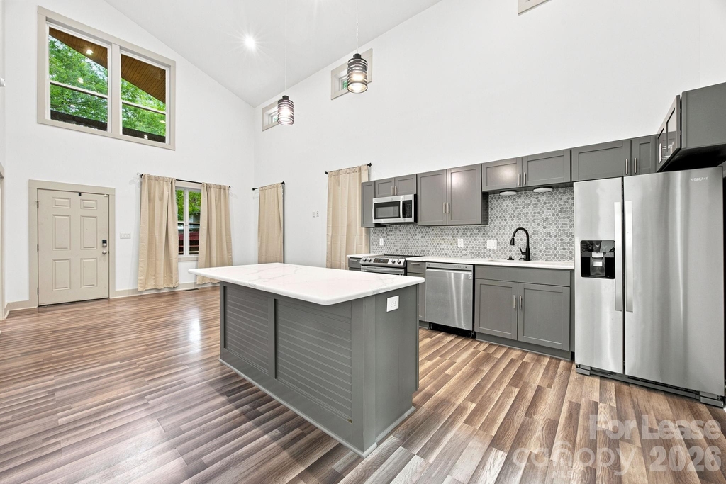 1198 Chronicle Avenue - Photo 5