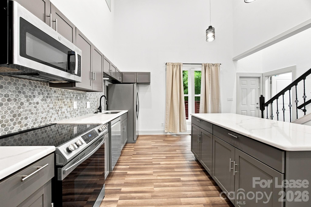 1198 Chronicle Avenue - Photo 6