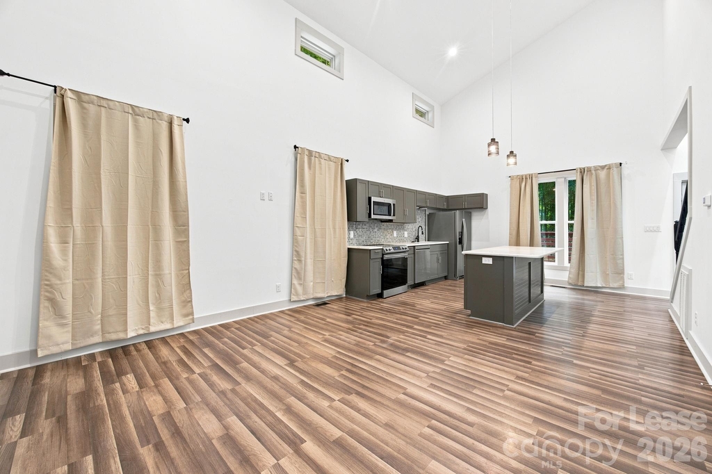 1198 Chronicle Avenue - Photo 3