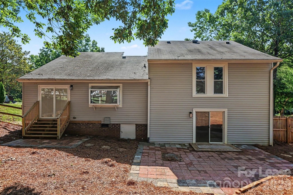 9606 Fairway Ridge Road - Photo 23