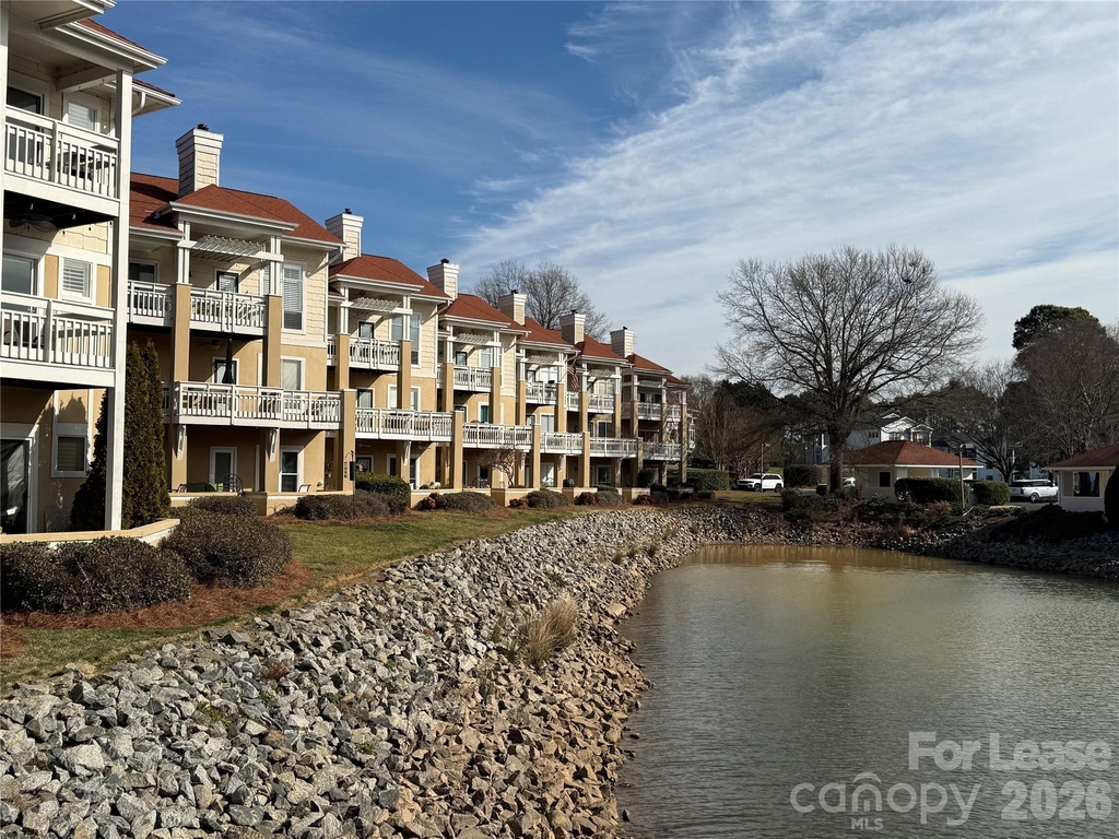 18009 Kings Point Drive - Photo 1