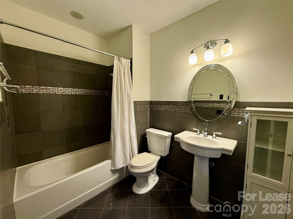 18009 Kings Point Drive - Photo 12