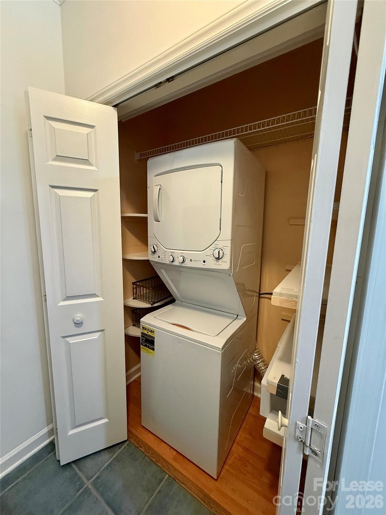 18009 Kings Point Drive - Photo 8