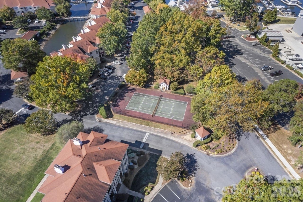 18009 Kings Point Drive - Photo 28