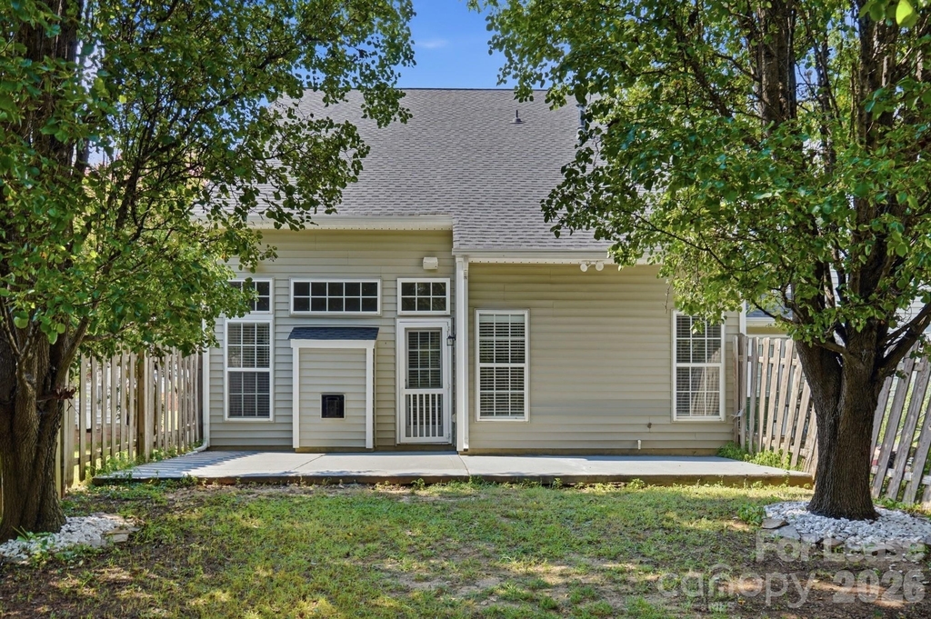 4084 Holly Villa Circle - Photo 40