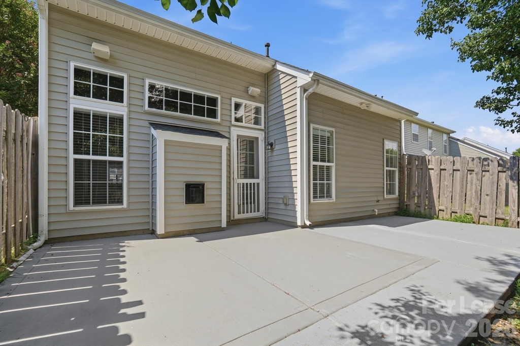 4084 Holly Villa Circle - Photo 37