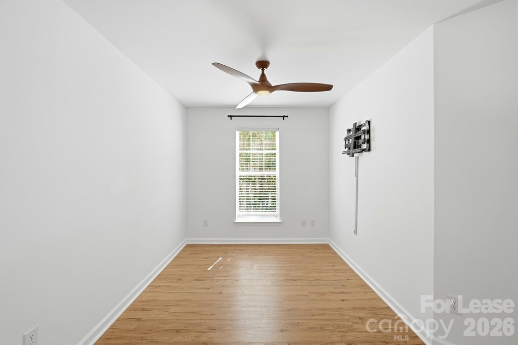 4084 Holly Villa Circle - Photo 28