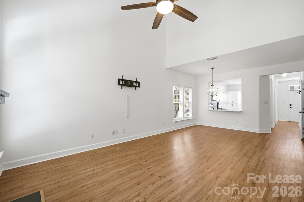 4084 Holly Villa Circle - Photo 10