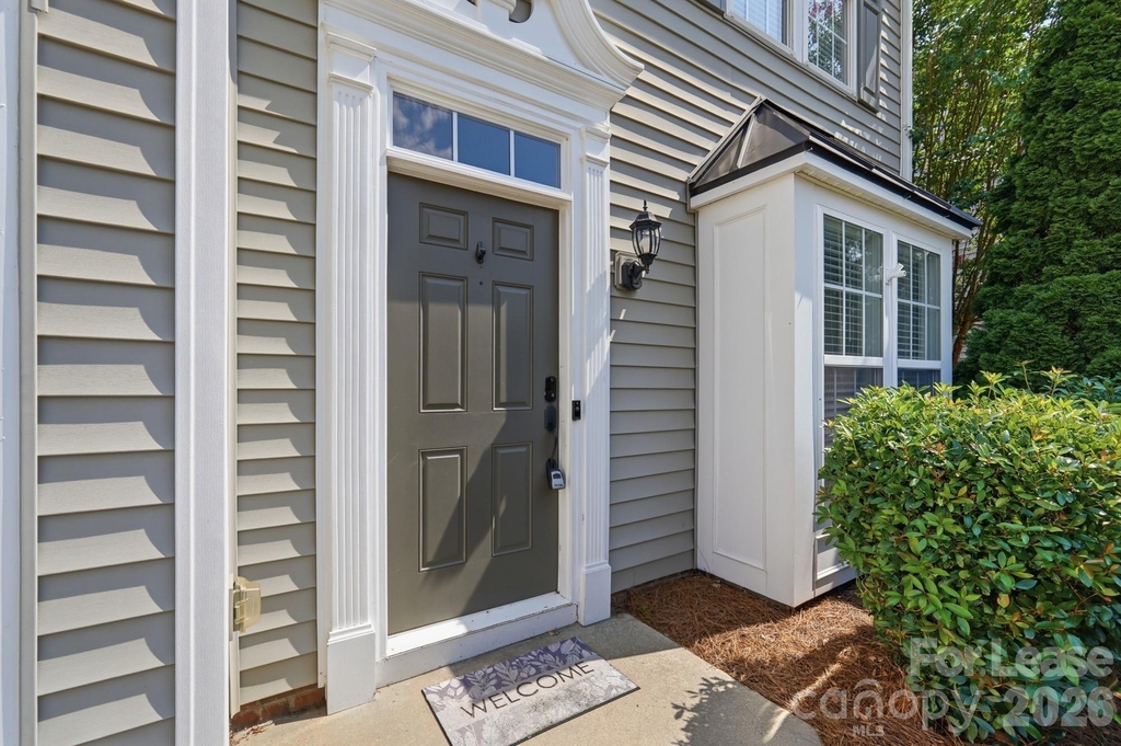 4084 Holly Villa Circle - Photo 3