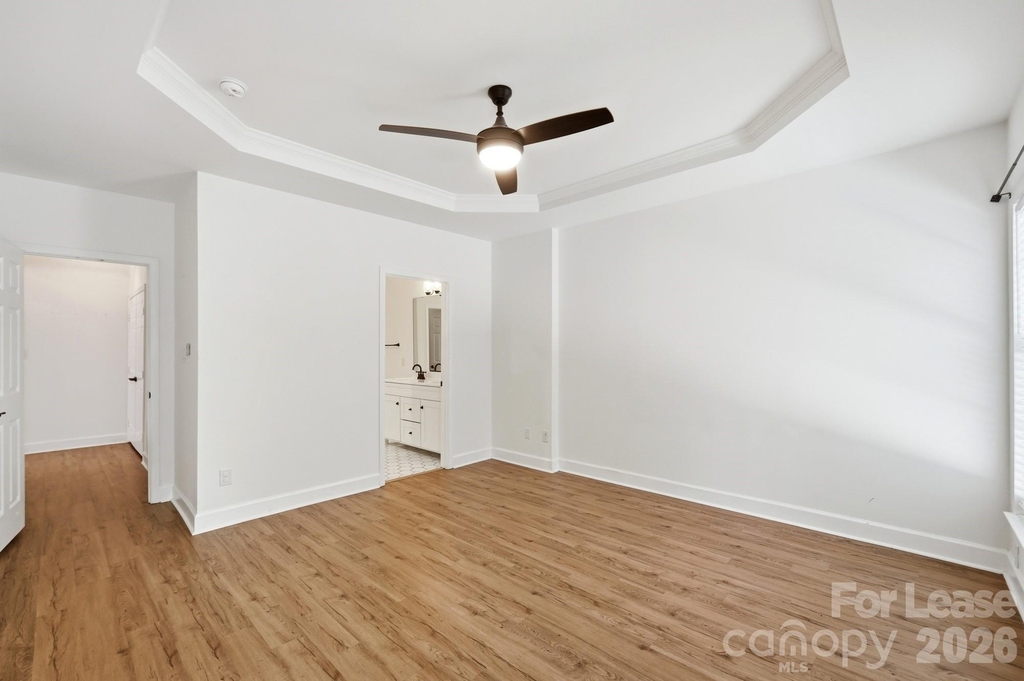 4084 Holly Villa Circle - Photo 19