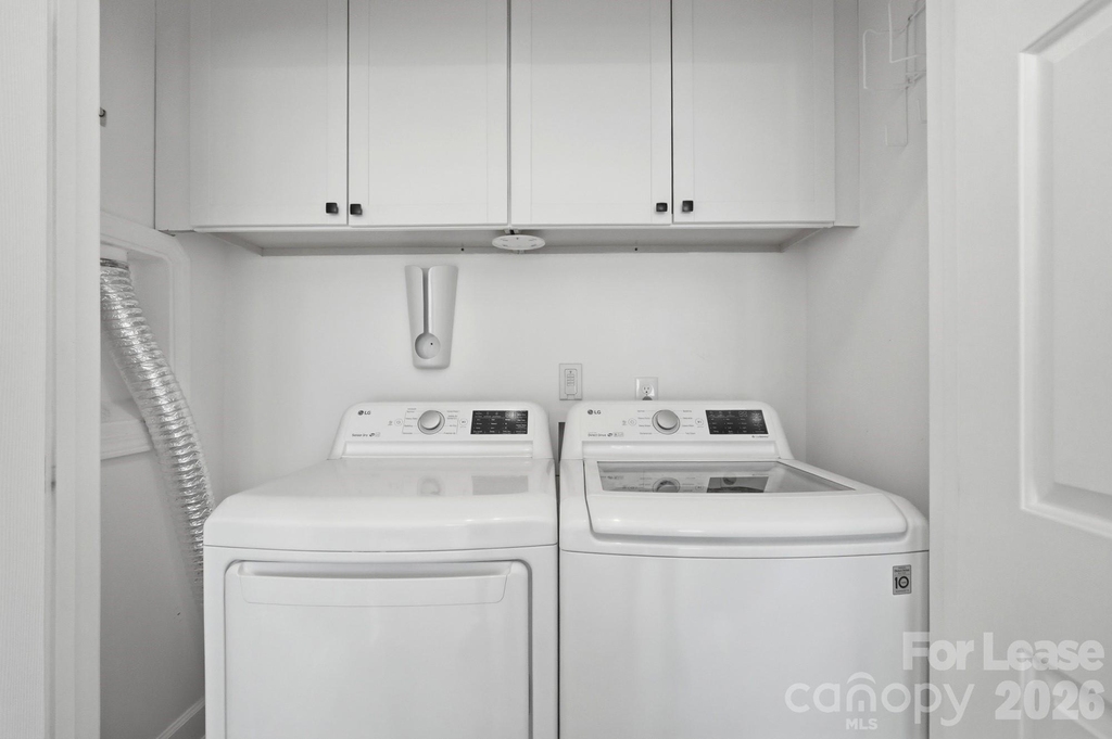 4084 Holly Villa Circle - Photo 35