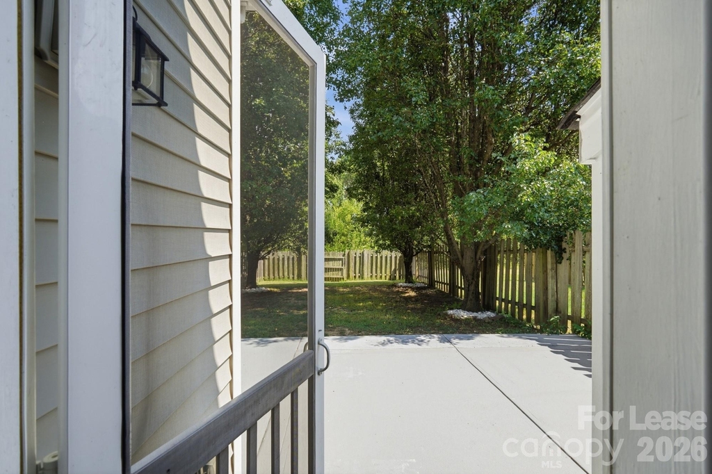 4084 Holly Villa Circle - Photo 36