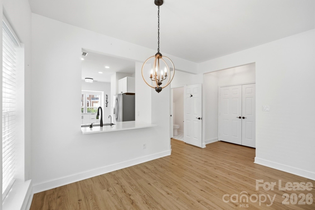4084 Holly Villa Circle - Photo 7