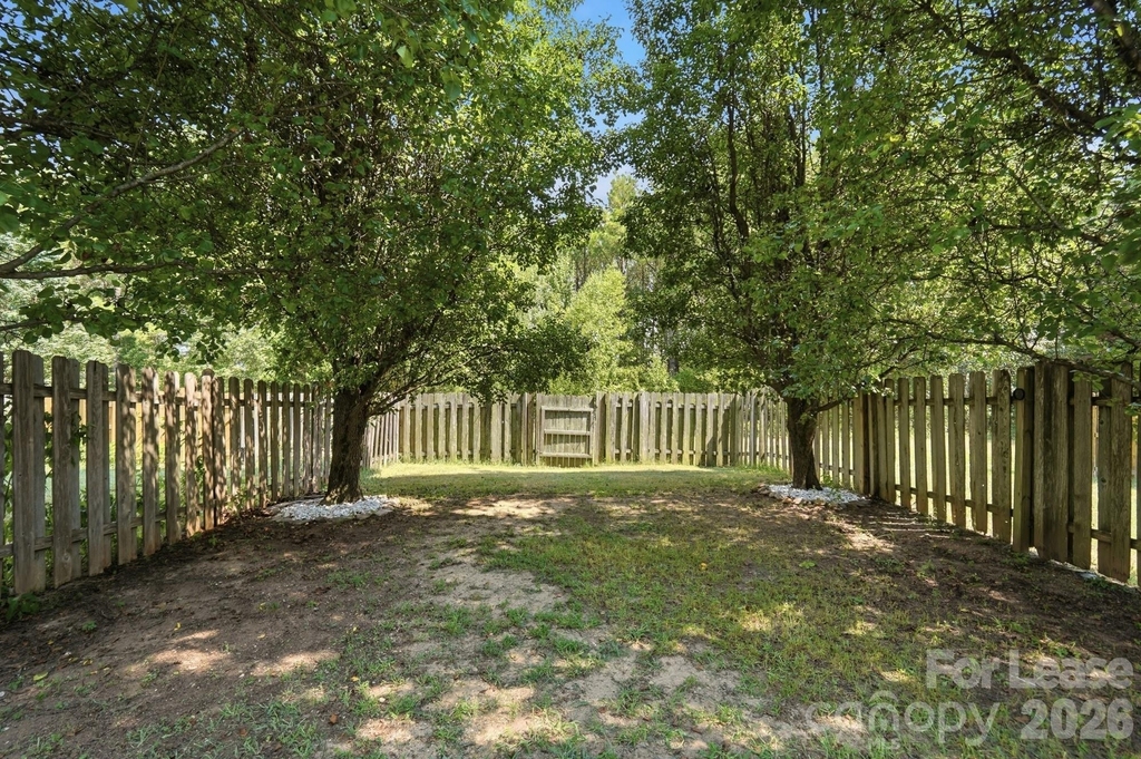 4084 Holly Villa Circle - Photo 39