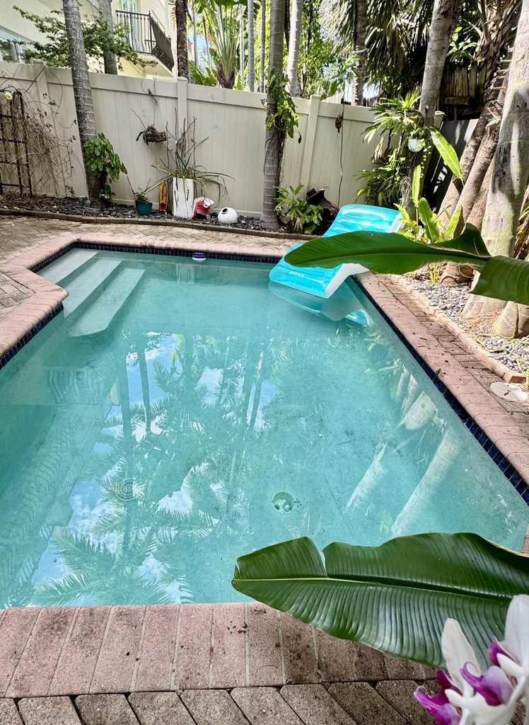 808 N Victoria Park Road - Photo 1