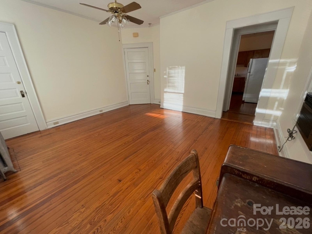 501 E Kingston Avenue - Photo 10