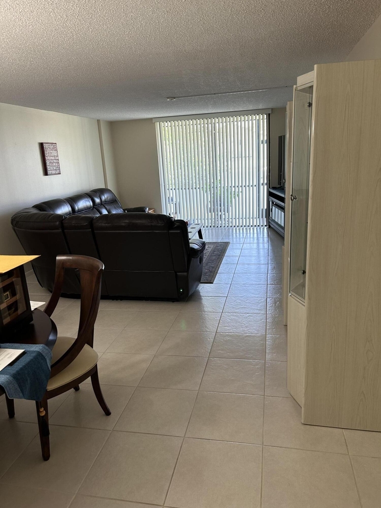 4725 Lucerne Lakes Boulevard - Photo 2