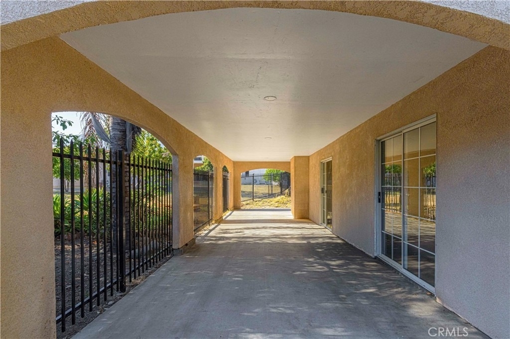 10127 Finch Ave - Photo 12