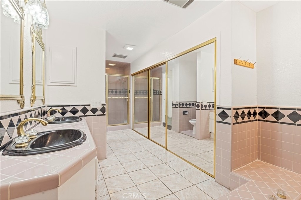 10123 Finch Ave - Photo 11