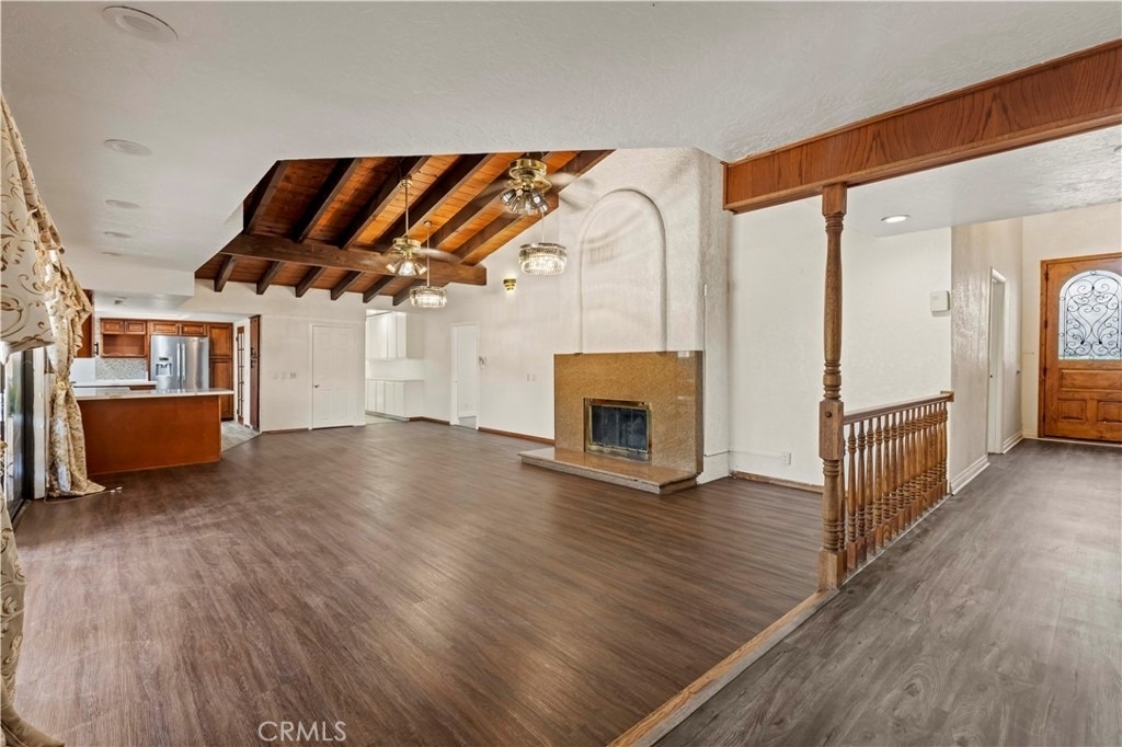 10123 Finch Ave - Photo 11
