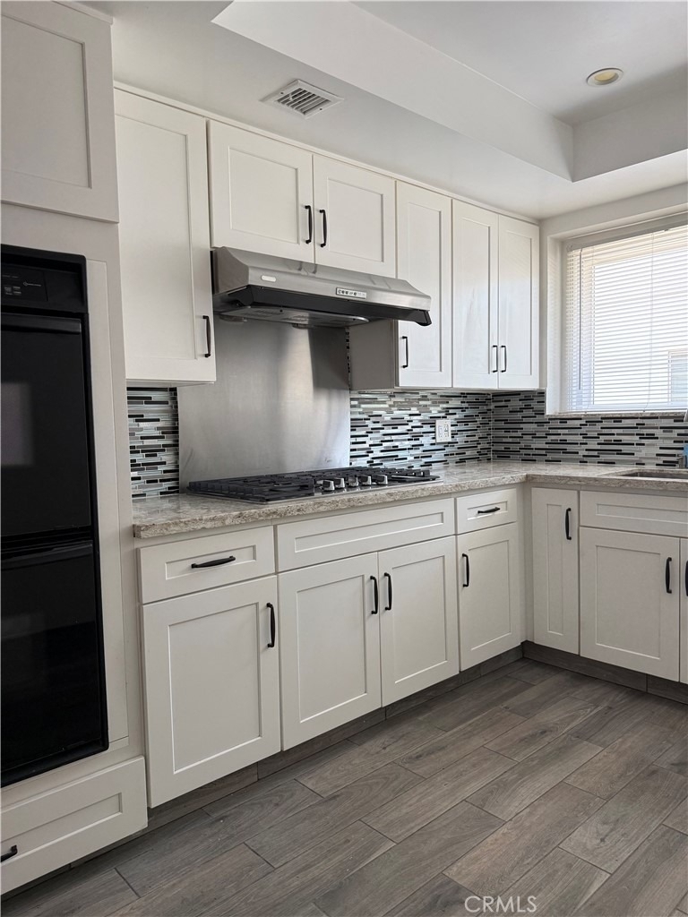 2211 S 8th - Photo 1