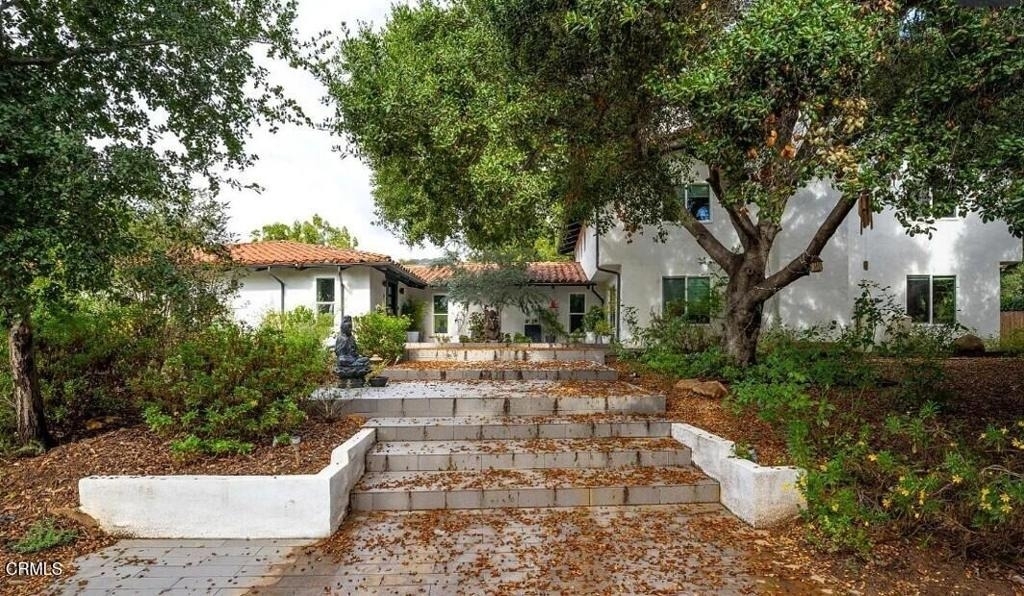 820 Foothill Lane - Photo 1