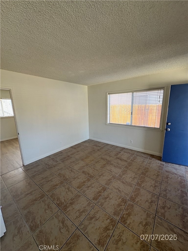 141 S Myers St - Photo 3
